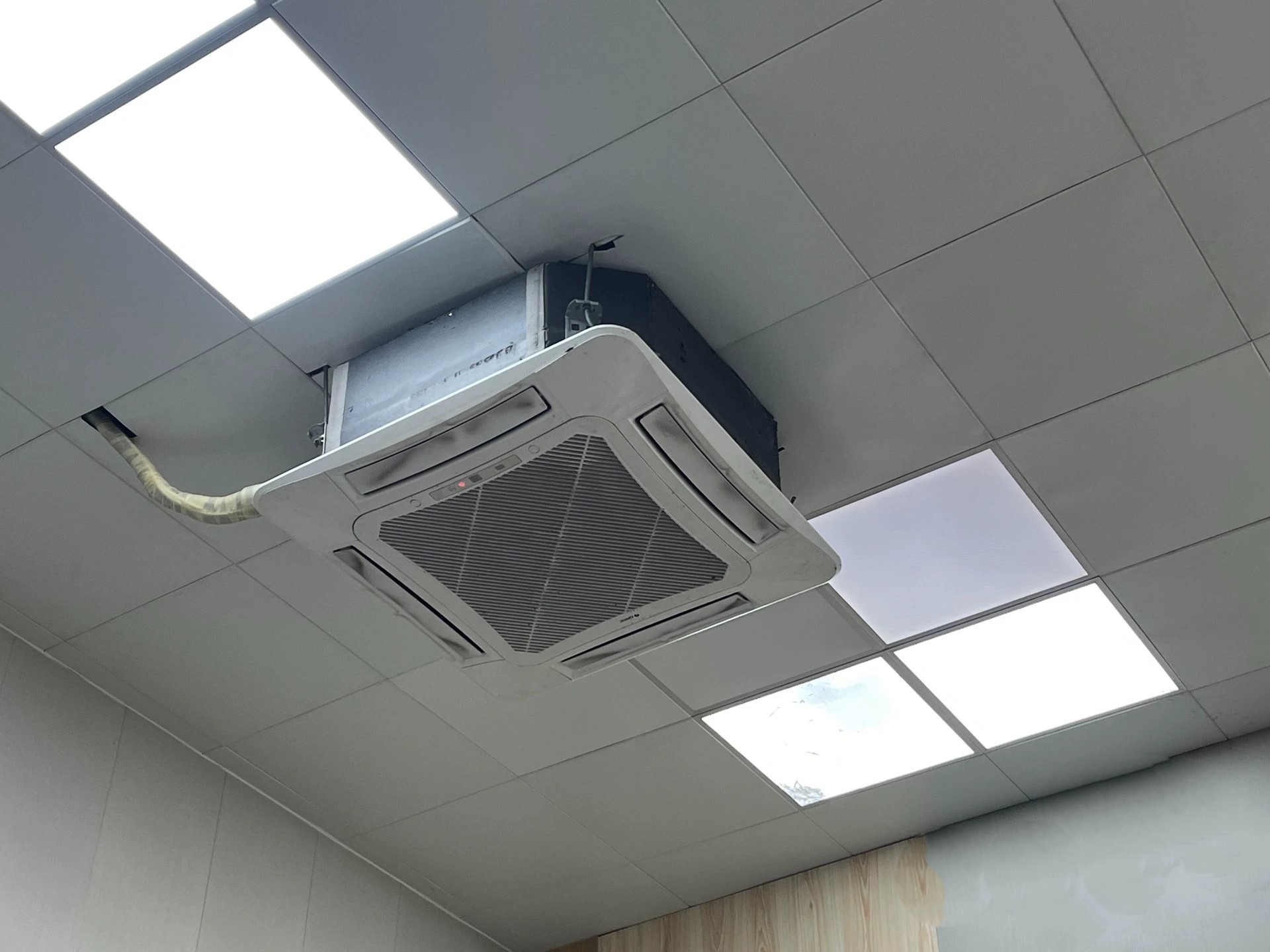 專業(yè)上門(mén)回收空調(diào) 專業(yè)上門(mén)回收空調(diào)