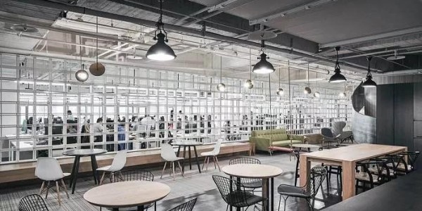 辦公室是裝中央空調(diào)還是風(fēng)管機(jī)？