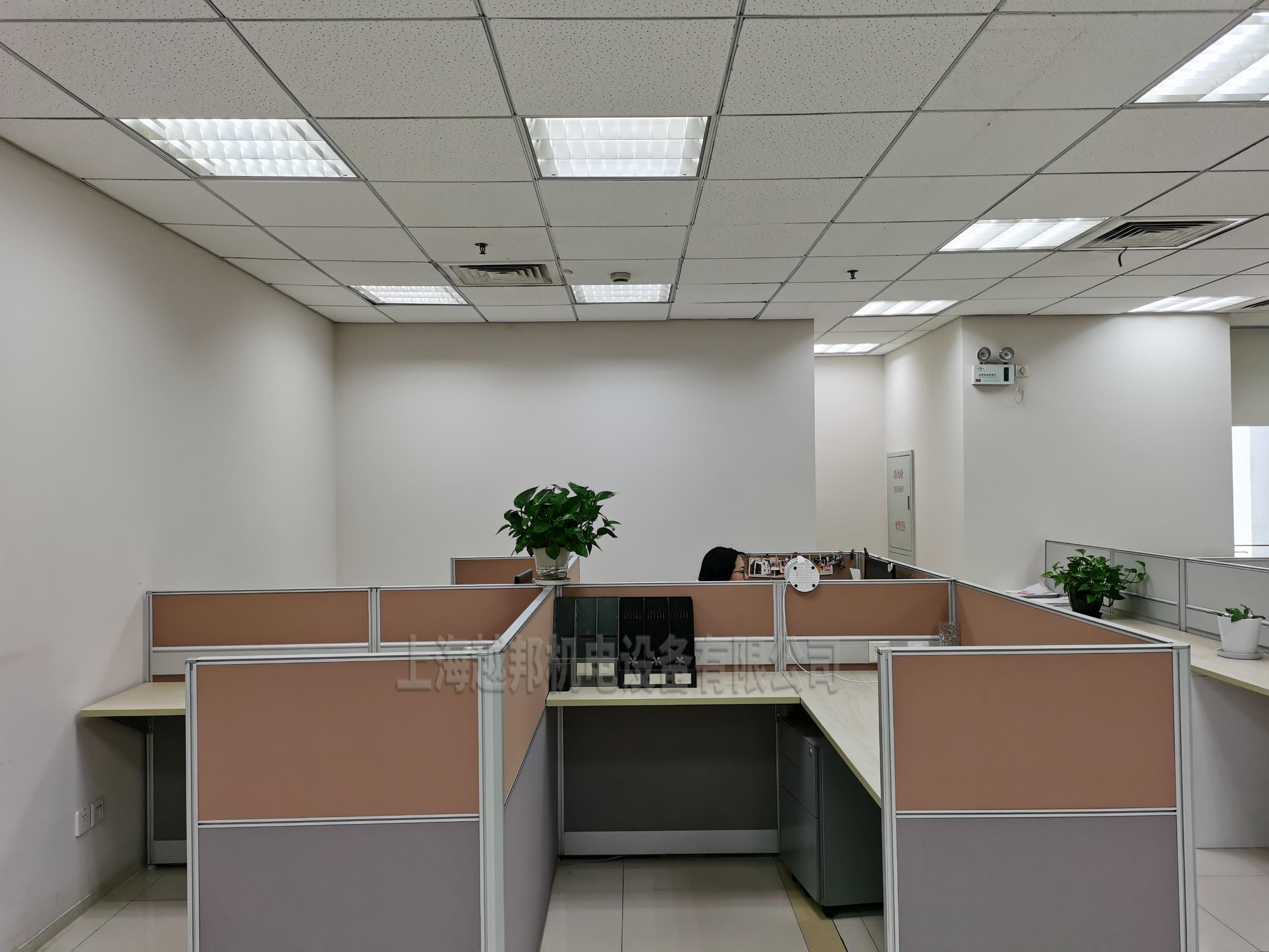 聚鏈供應(yīng)鏈公司中央空調(diào)安裝工程 聚鏈供應(yīng)鏈公司中央空調(diào)安裝工程