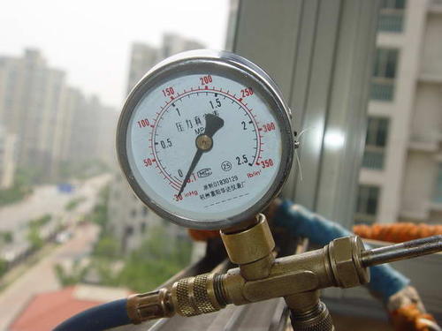 為什么中央空調(diào)要抽真空？