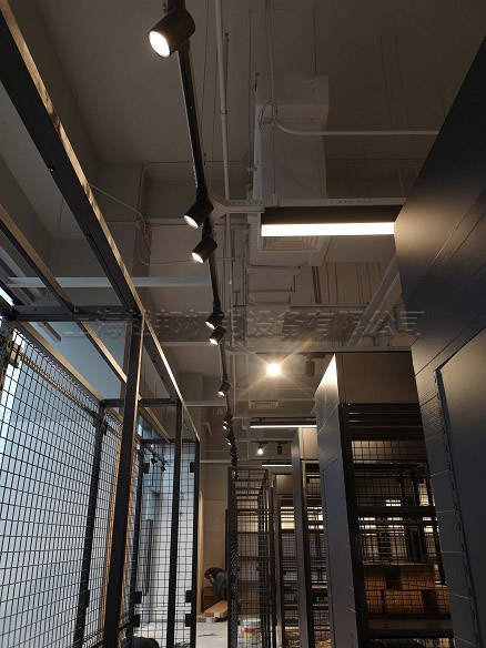 常州阿迪達(dá)斯商場(chǎng)中央空調(diào)安裝工程 常州阿迪達(dá)斯商場(chǎng)中央空調(diào)安裝工程