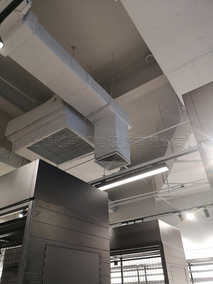 常州阿迪達(dá)斯商場(chǎng)中央空調(diào)安裝工程 常州阿迪達(dá)斯商場(chǎng)中央空調(diào)安裝工程