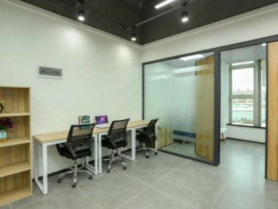 知閑電子公司空調(diào)安裝工程 知閑電子公司空調(diào)安裝工程