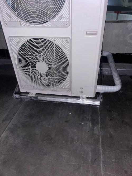 空調(diào)外機(jī)