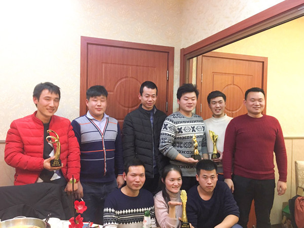 越邦機(jī)電年會合照